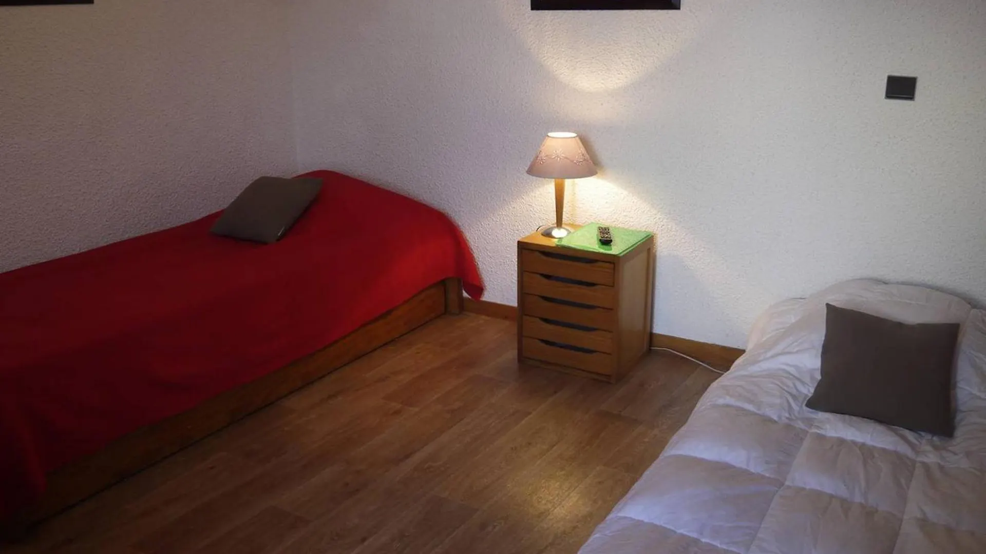 Chalet Cosy Aux Pieds Des Pistes, Proche Commerces, Meribel Mottaret - Fr-1-355-131 France