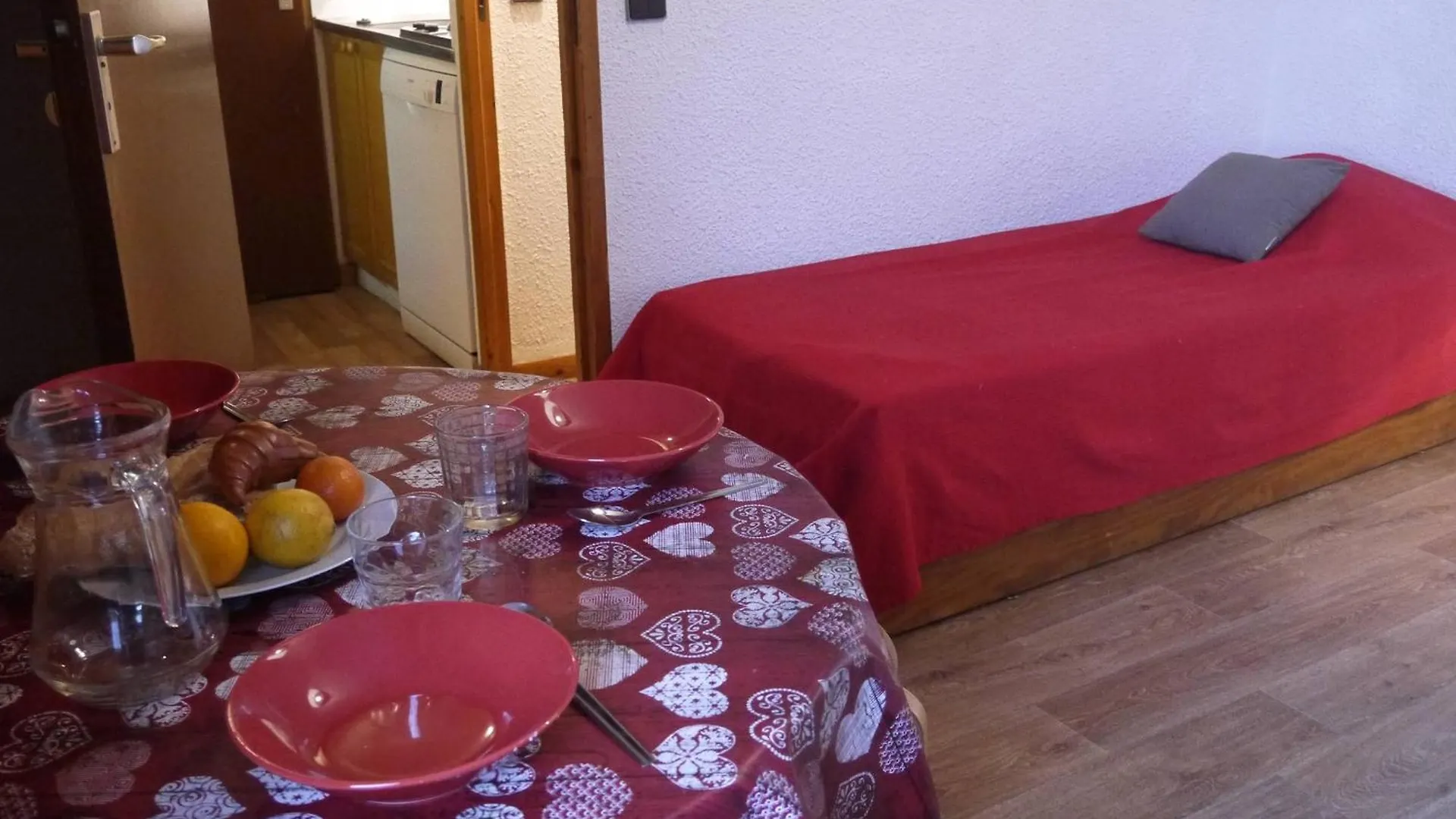 Chalet Cosy Aux Pieds Des Pistes, Proche Commerces, Meribel Mottaret - Fr-1-355-131